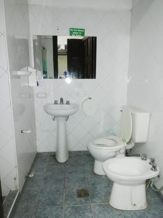 Katana Capsule Hostel Мендоса Екстер'єр фото